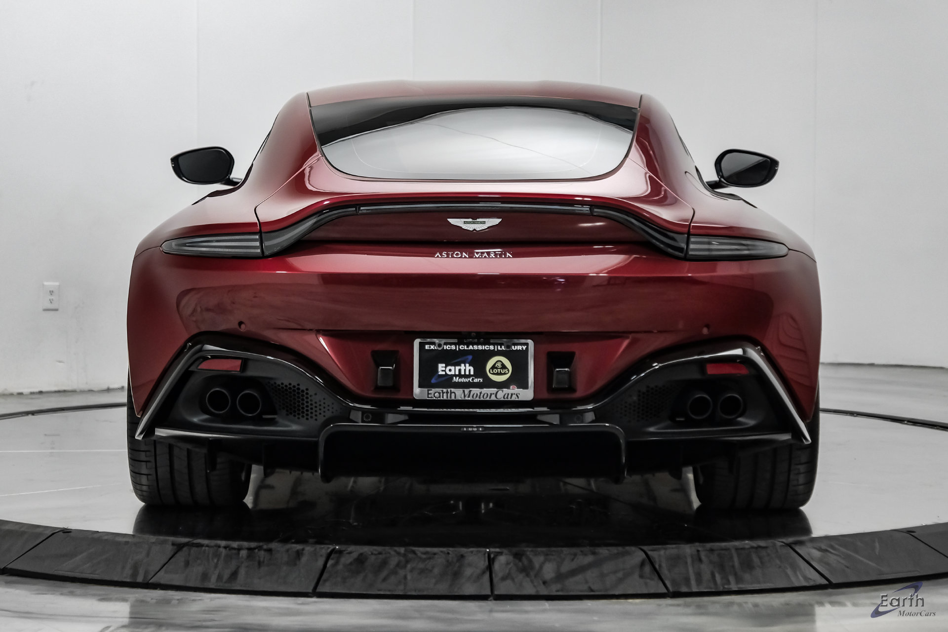 Used 2020 Aston Martin V8 Vantage Coupe RWD image 15