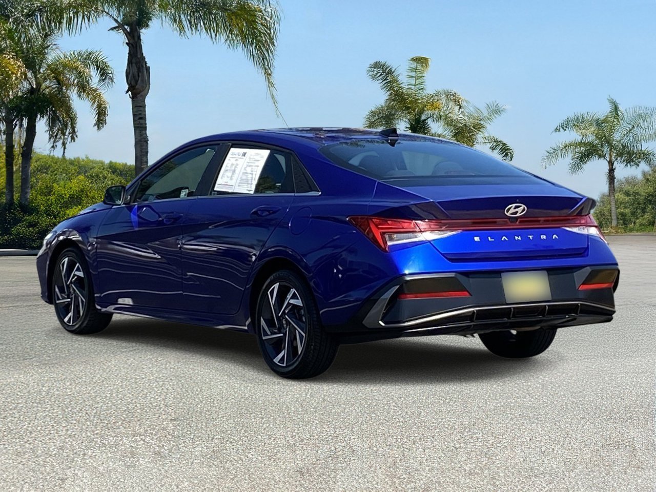 Used 2025 Hyundai Elantra SEL FWD image 3