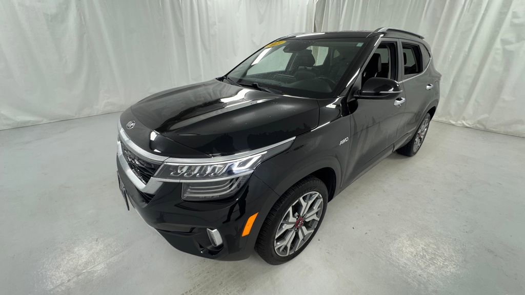 Used 2021 Kia Seltos SX w/ SX Sunroof Package image 7