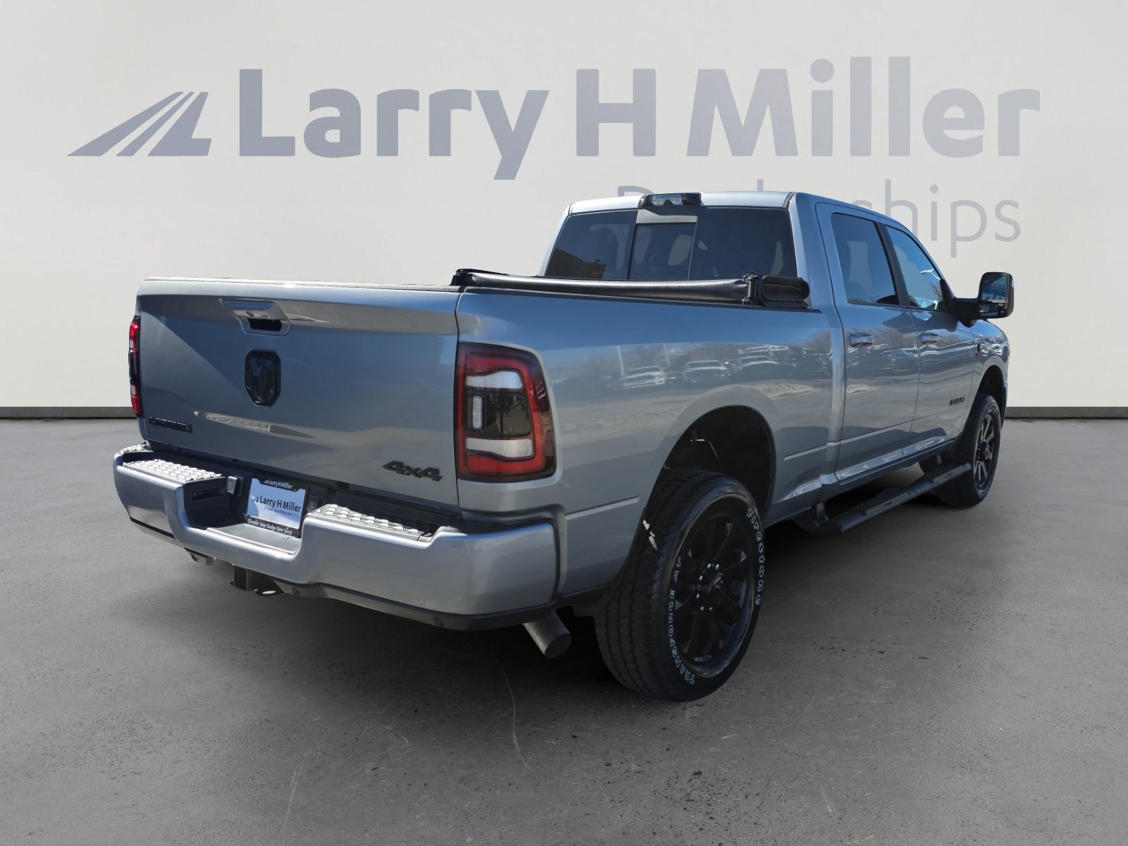 Used 2024 RAM 2500 Laramie w/ Night Edition image 5