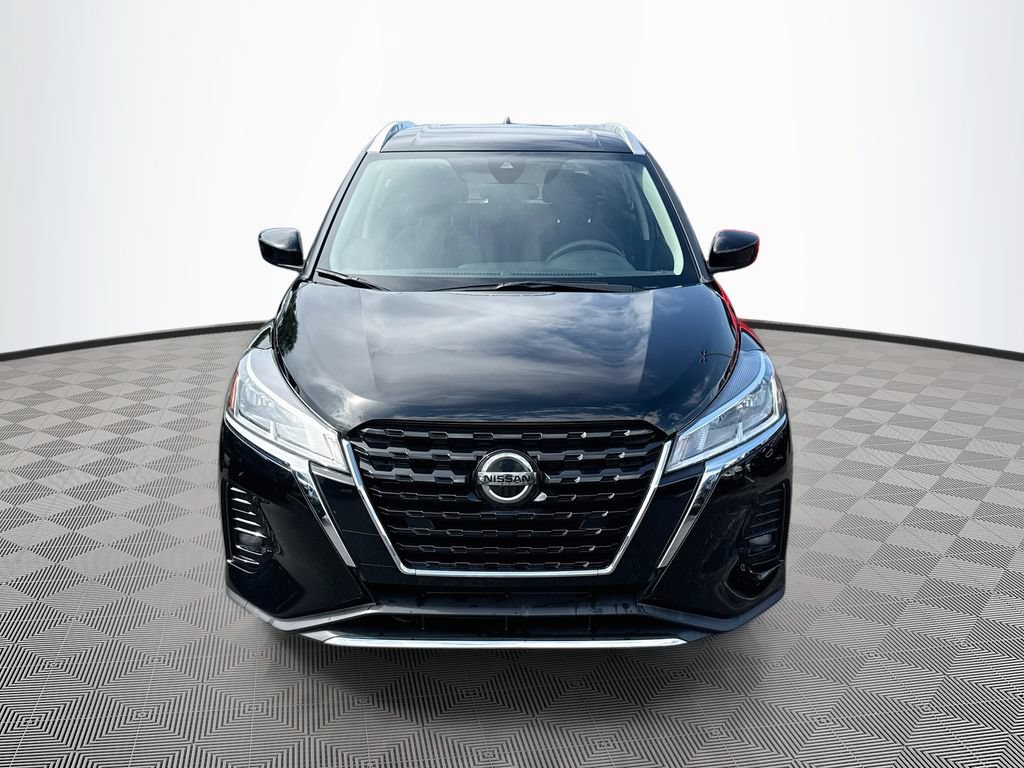 Used 2021 Nissan Kicks SV FWD image 2