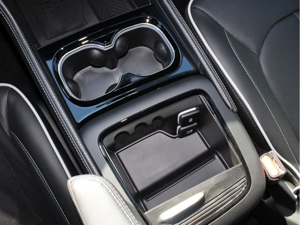 New 2026 Chrysler Pacifica Limited w/ S Appearance Package image 21