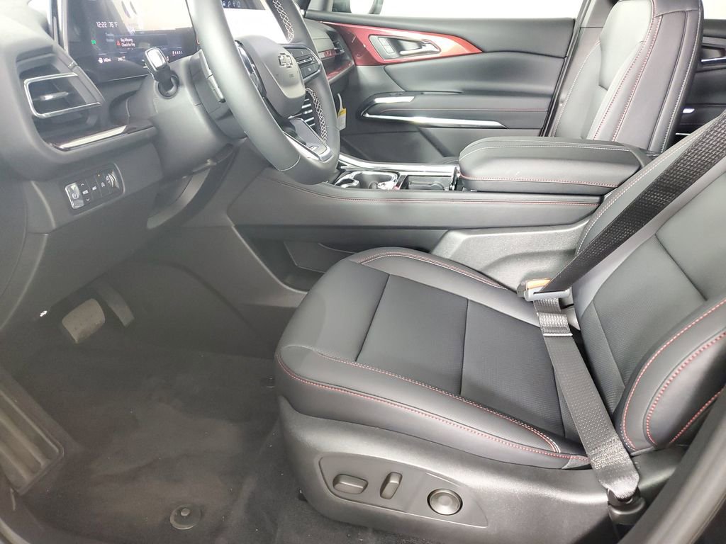 New 2026 Chevrolet Traverse Z71 image 11