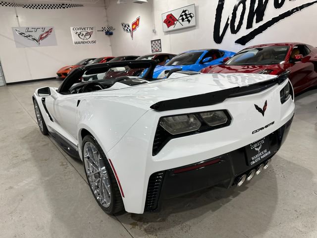 Used 2019 Chevrolet Corvette Z06 RWD image 3