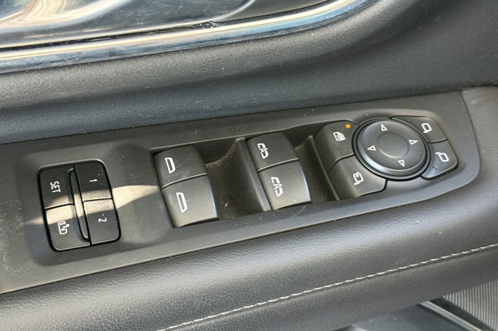 Used 2022 Chevrolet Suburban Z71 w/ Off-Road Capability Package image 17