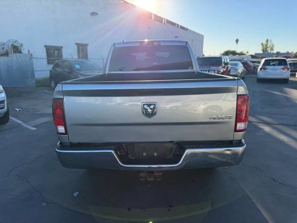 Used 2019 RAM 1500 ST w/ SXT Plus Group AWD/4WD image 4