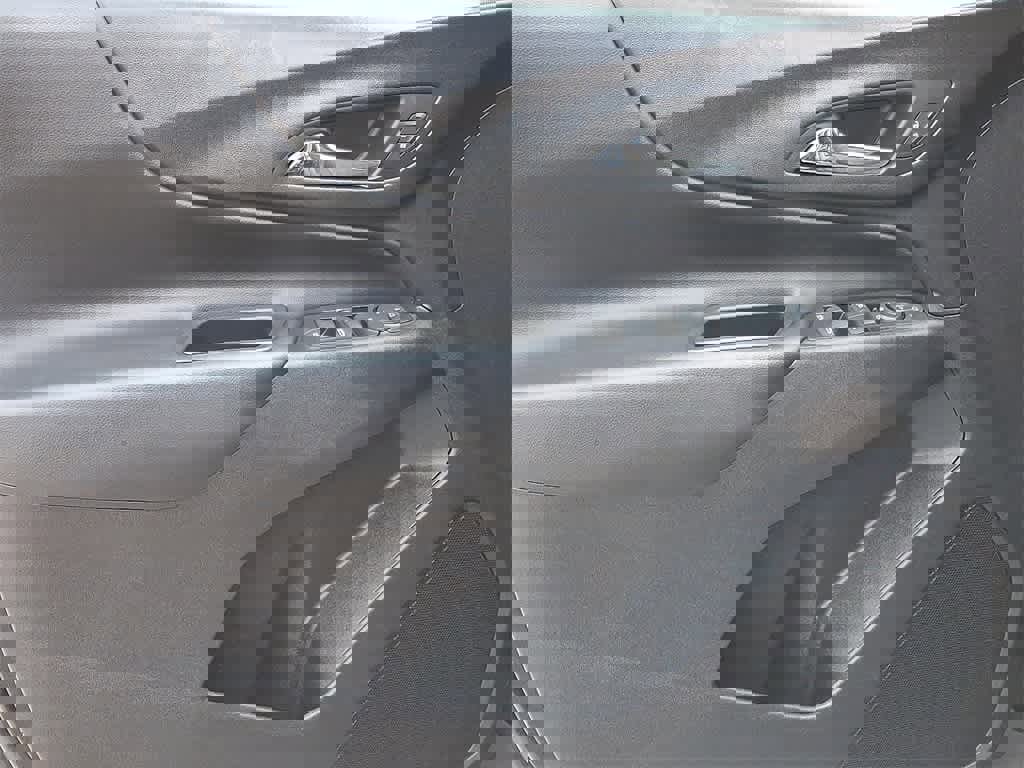 Used 2022 Chevrolet Equinox LT image 12