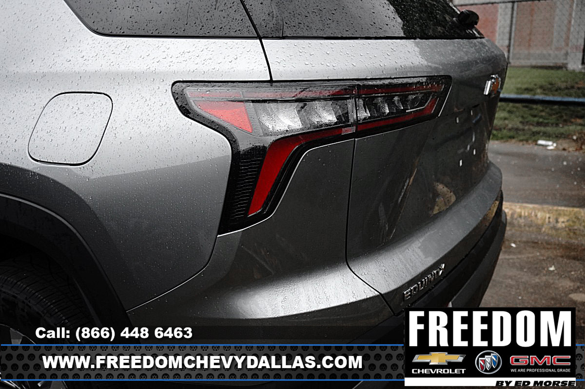 Used 2026 Chevrolet Equinox LT FWD image 9