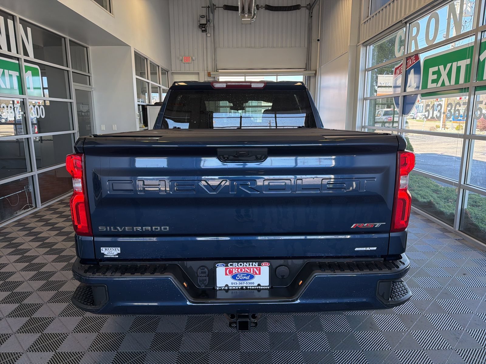 Used 2023 Chevrolet Silverado 1500 RST w/ Protection Package AWD/4WD image 5