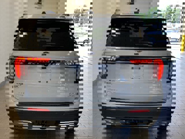 New 2026 Ford Explorer Active w/ Active Comfort Package image 6