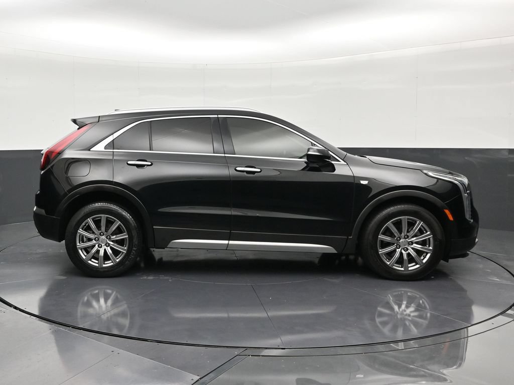 Used 2022 Cadillac XT4 Premium Luxury w/ Safety Alert Package AWD/4WD image 6