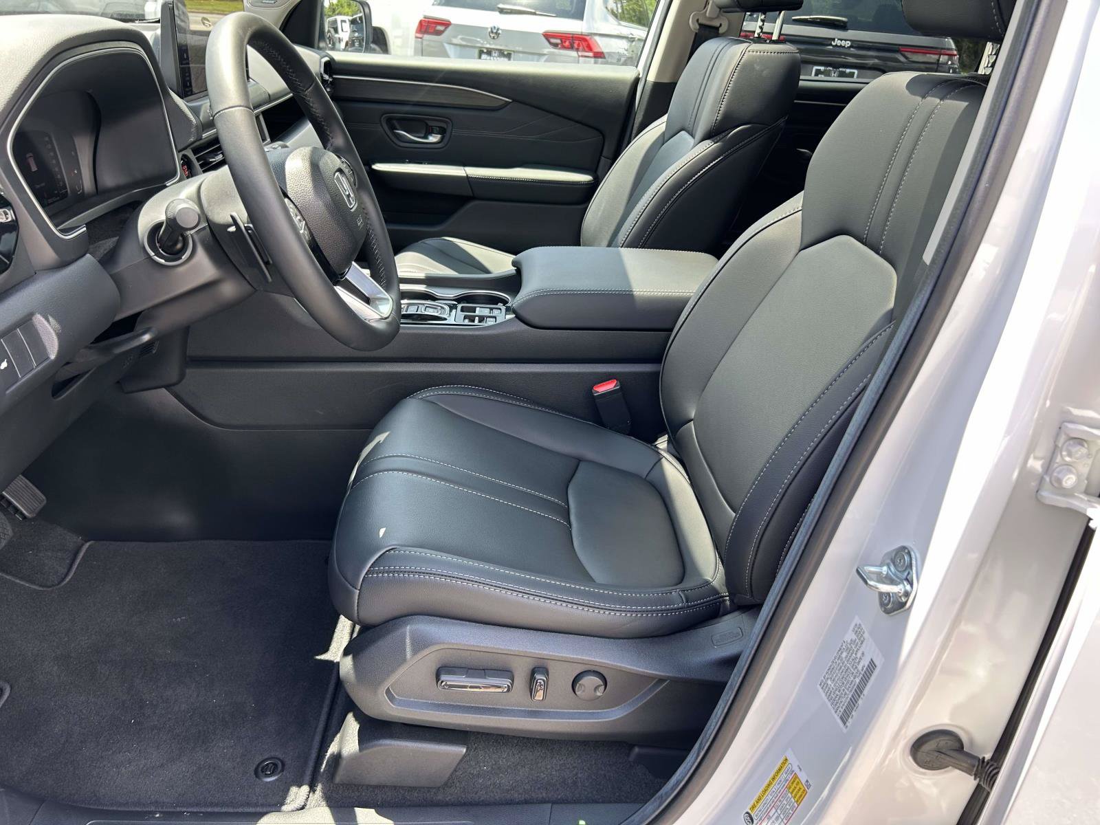 Used 2026 Honda Pilot image 11