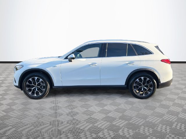 Certified 2025 Mercedes-Benz GLC 350e 4MATIC image 3