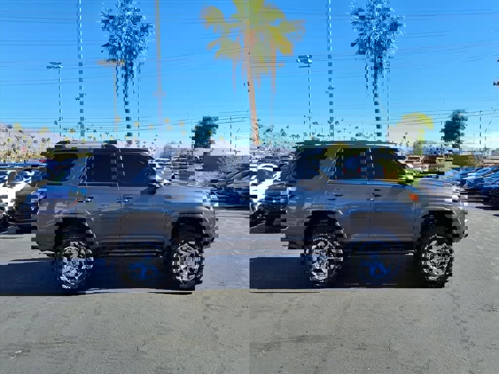 Used 2015 Toyota 4Runner image 10