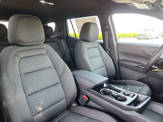 New 2027 Chevrolet Equinox LT w/ LPO, Floor Liner Package FWD image 14
