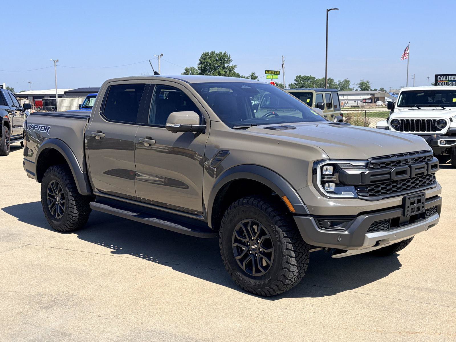 Used 2025 Ford Ranger Raptor AWD/4WD video 2