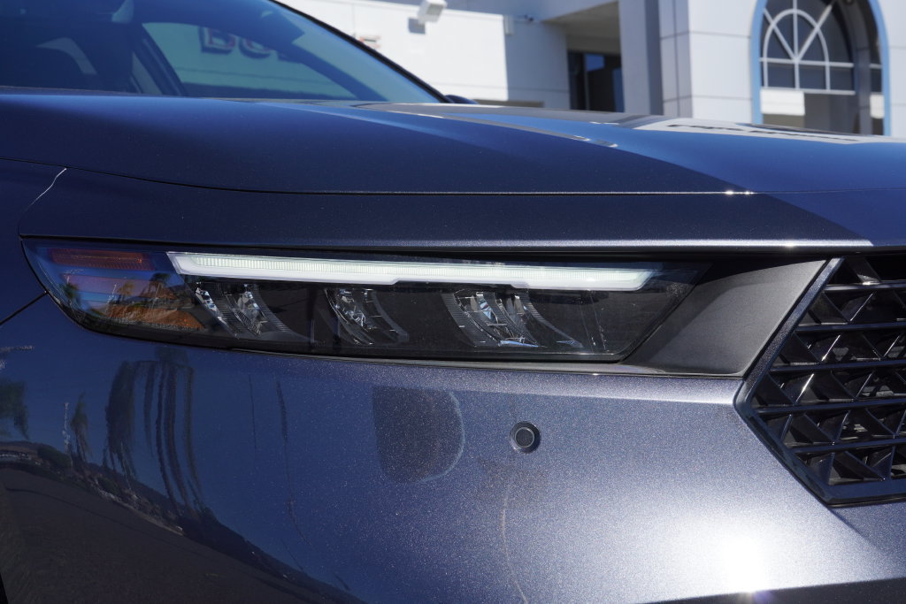 Used 2024 Honda Accord Touring image 10