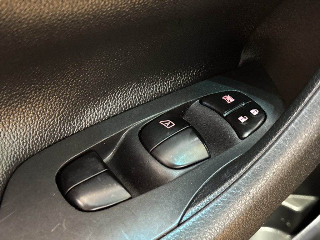 Used 2015 Nissan Altima 2.5 S w/ Power Driver Seat Package FWD image 30