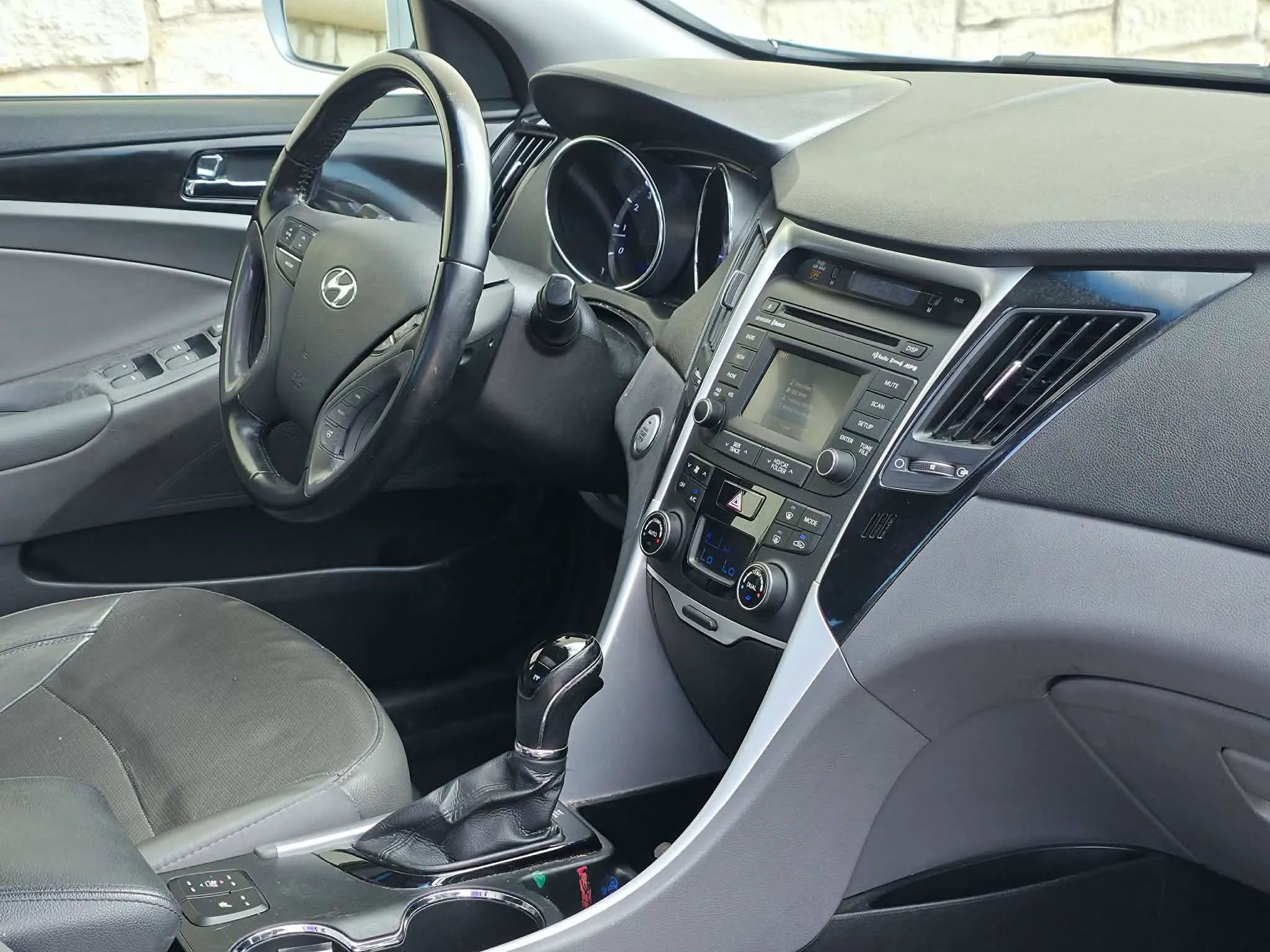 Used 2014 Hyundai Sonata Limited FWD image 17