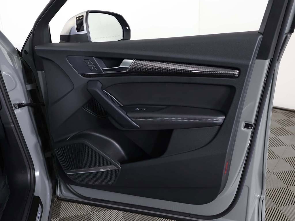 Used 2022 Audi SQ5 Premium Plus w/ Premium Plus Package image 26