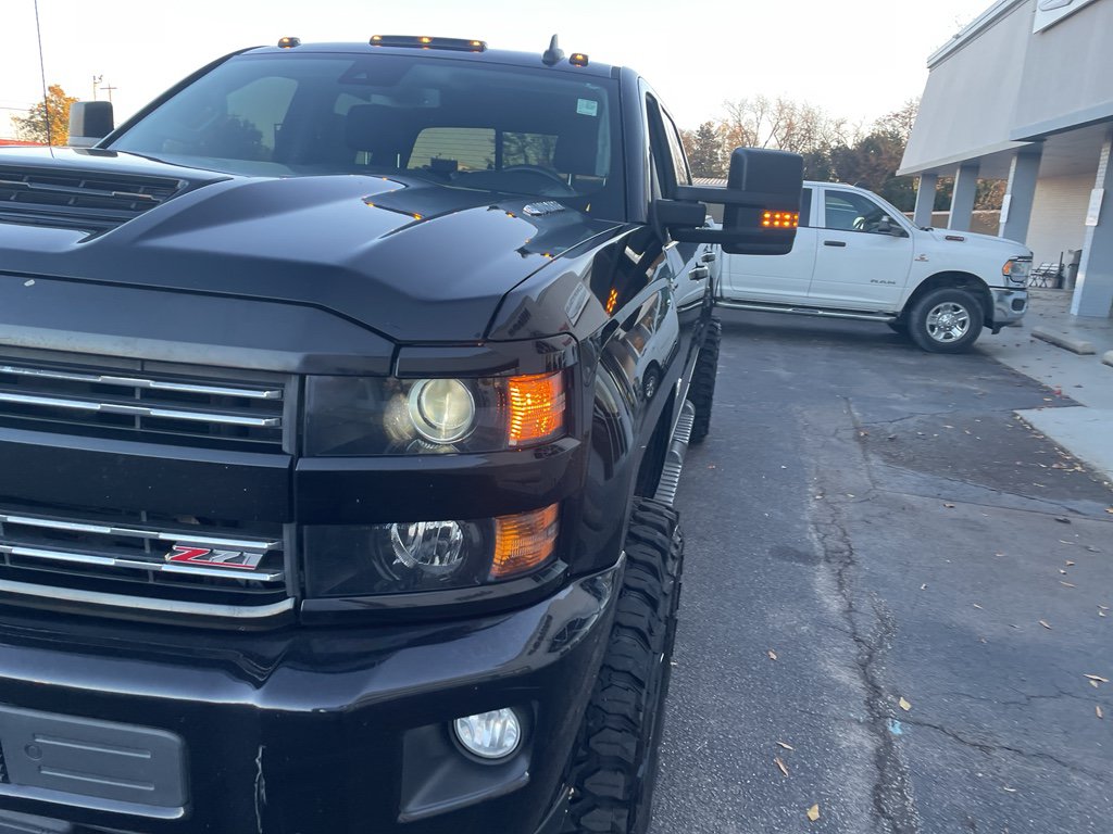 Used 2019 Chevrolet Silverado 2500 LTZ w/ Duramax Plus Package AWD/4WD image 4
