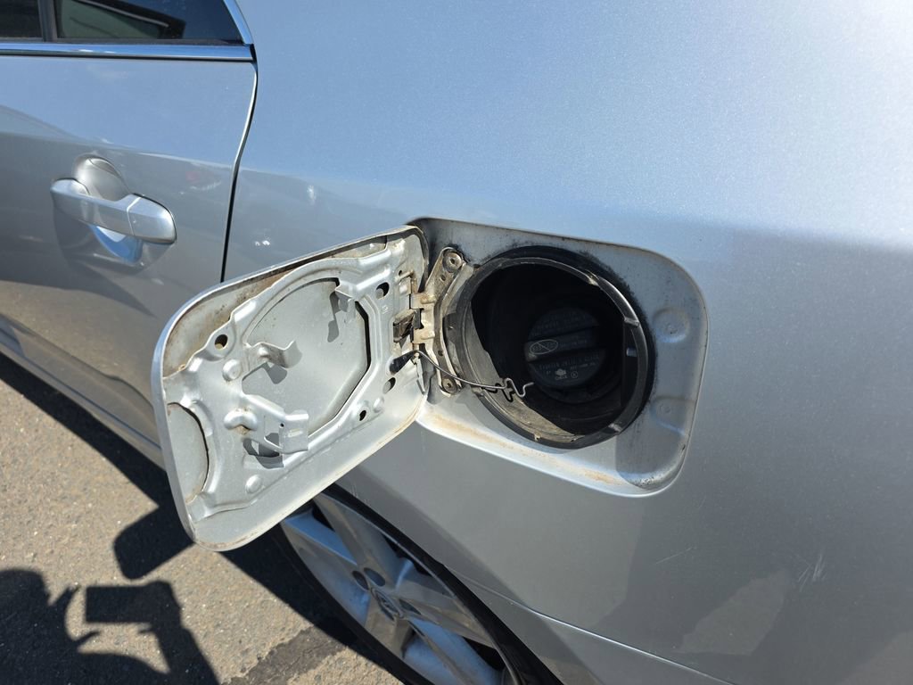 Used 2012 Toyota Camry SE FWD image 15