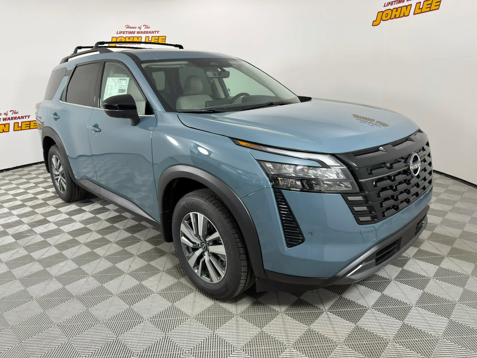 New 2026 Nissan Pathfinder SL FWD image 8