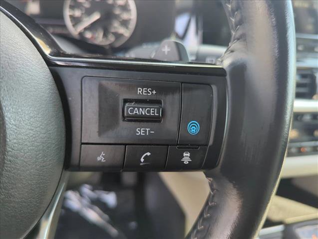 Used 2025 Nissan Pathfinder SL image 13