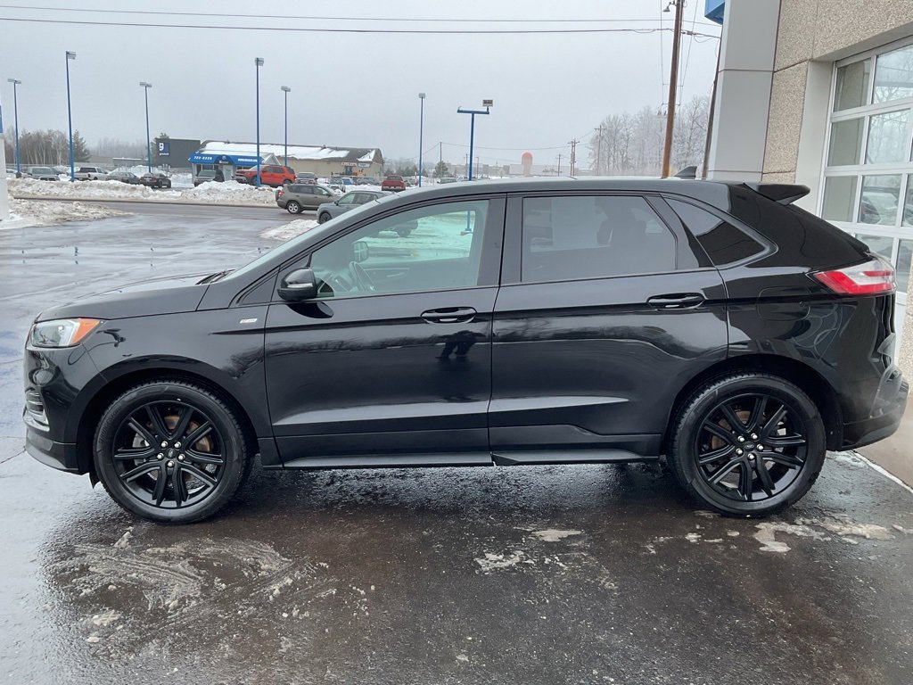 Used 2020 Ford Edge ST-Line w/ Cold Weather Package image 8