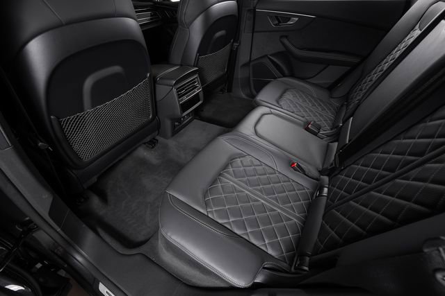 Used 2024 Audi SQ8 Prestige image 25