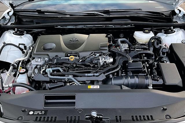 Used 2025 Toyota Camry LE image 29