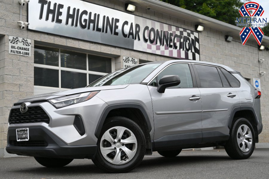 Used 2023 Toyota RAV4 LE AWD/4WD image 1