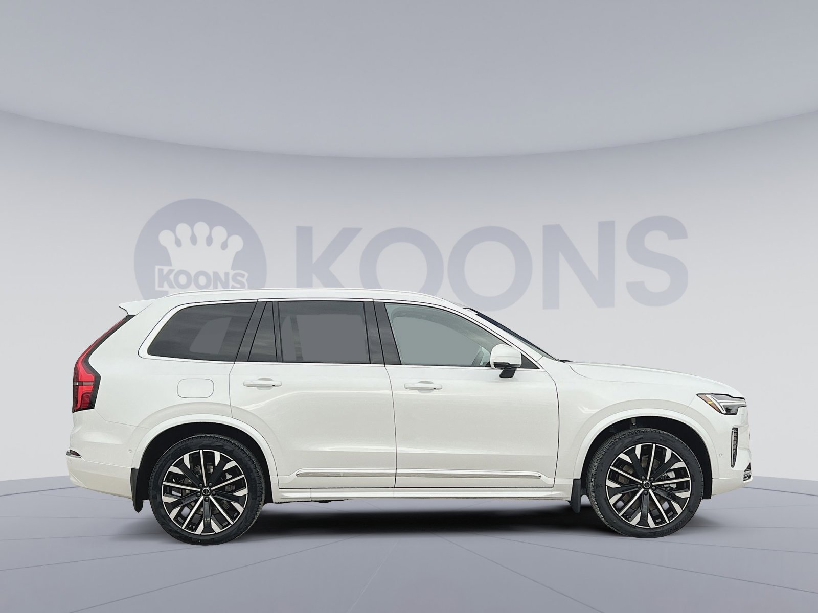 New 2026 Volvo XC90 T8 Ultra w/ Protection Package image 8