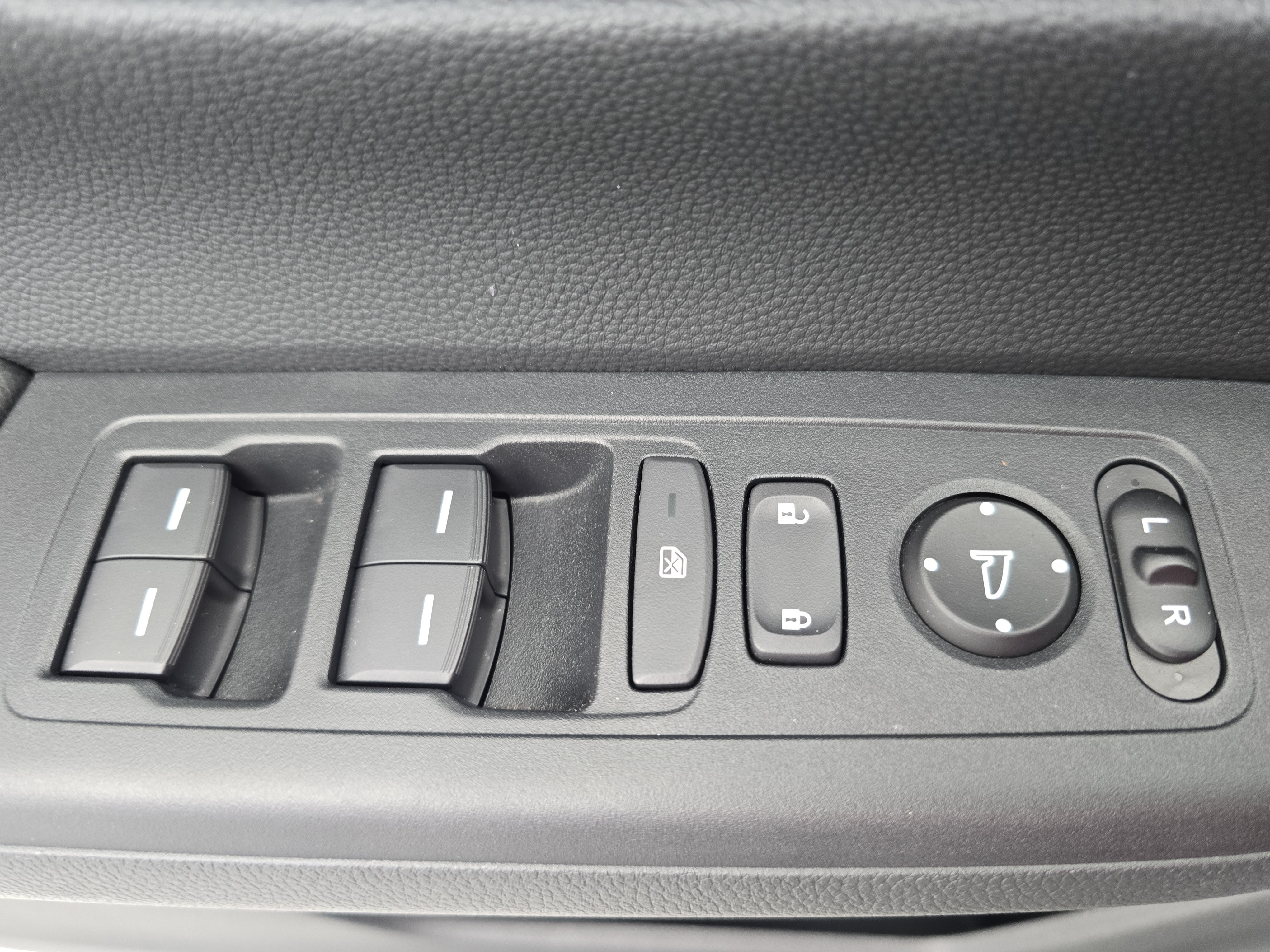 Used 2024 Honda CR-V Sport-L image 28