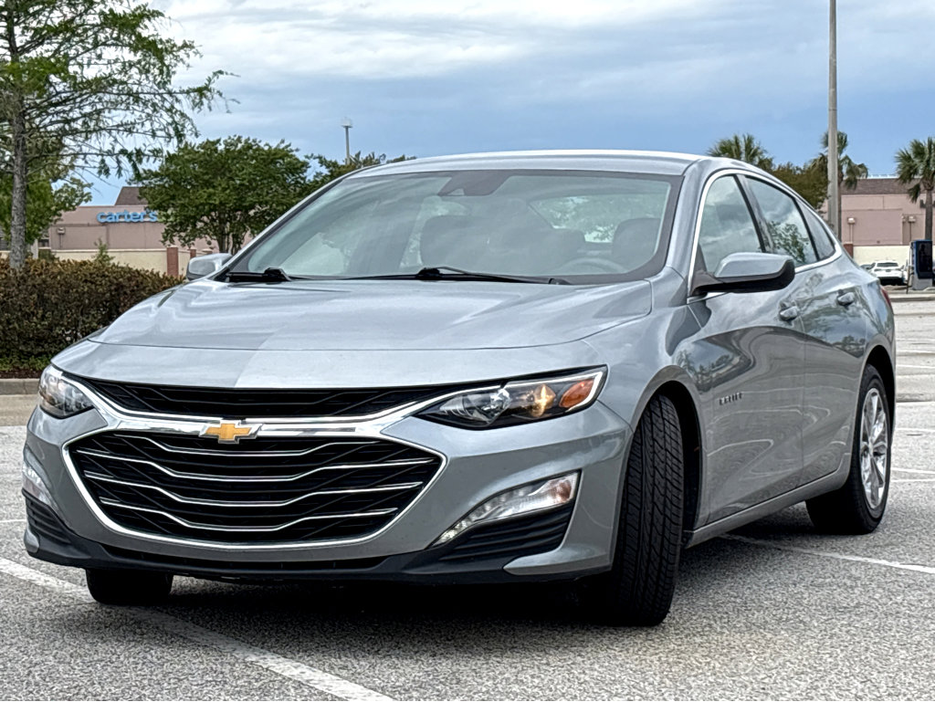 Used 2024 Chevrolet Malibu LT FWD image 3