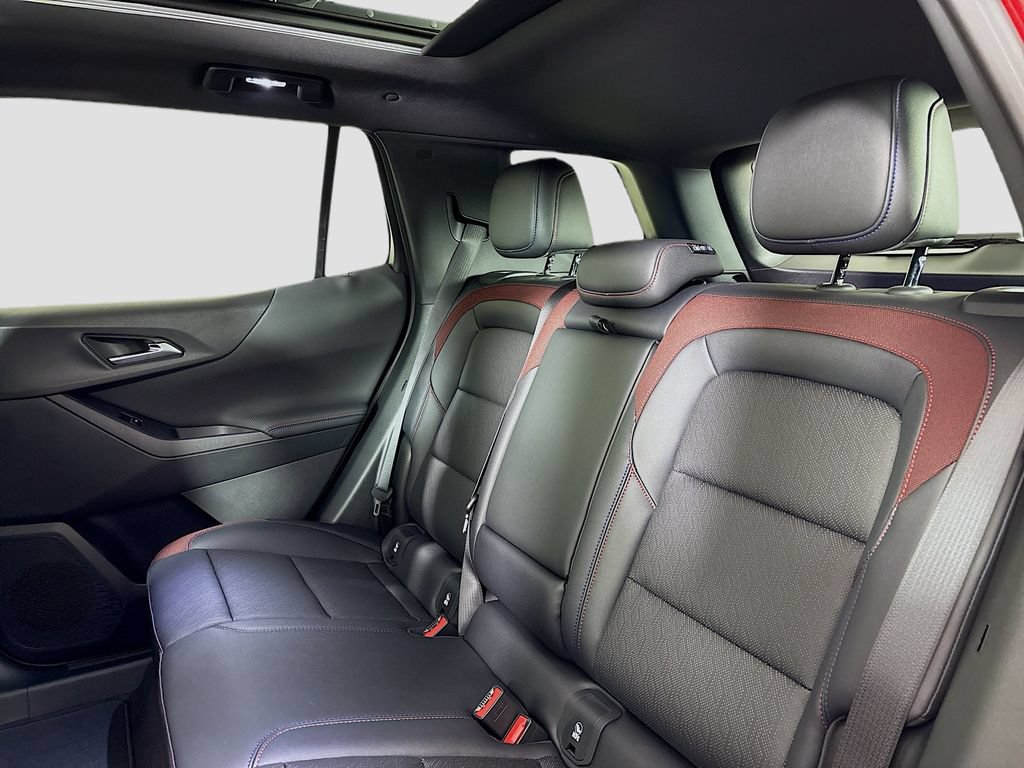 New 2026 Chevrolet Equinox RS w/ Convenience Package III AWD/4WD image 24