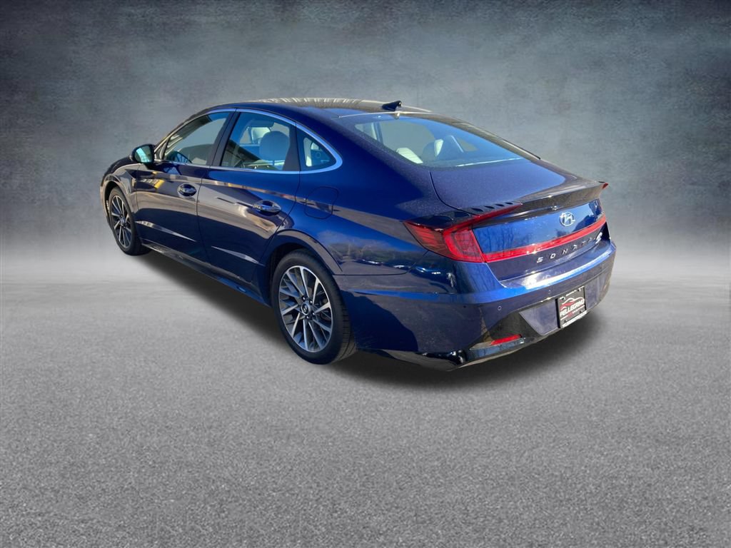 Used 2022 Hyundai Sonata Limited w/ Cargo Package FWD image 3