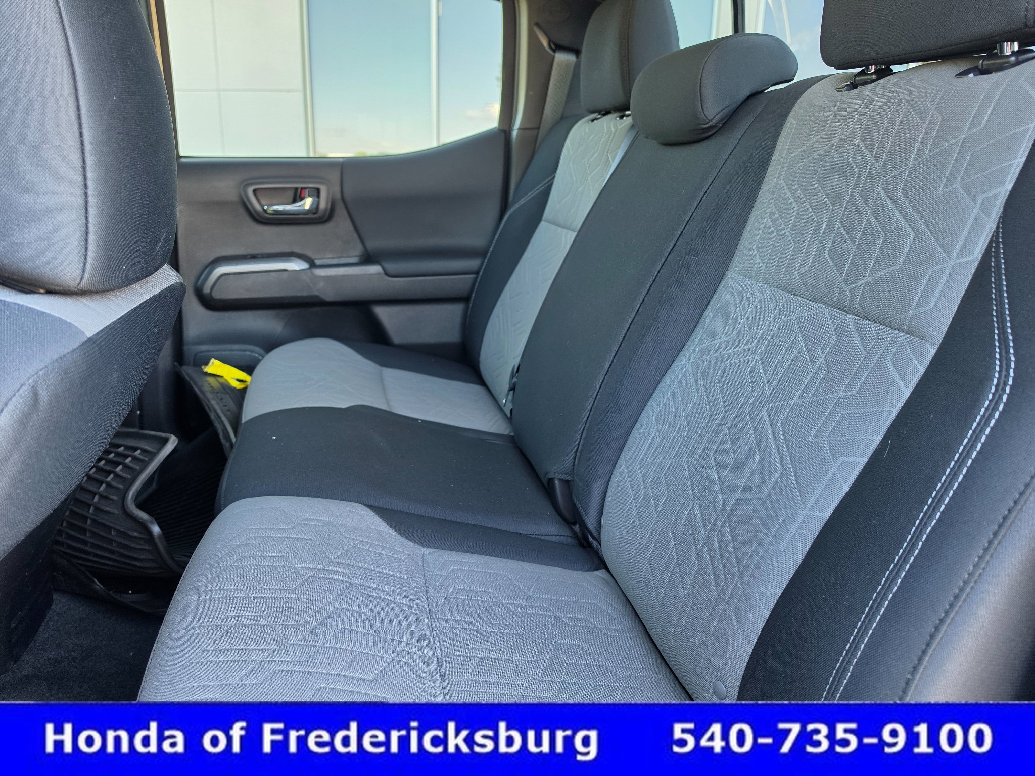 Used 2023 Toyota Tacoma TRD Sport w/ Technology Package AWD/4WD image 25