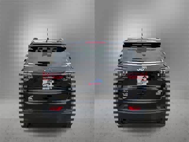 New 2026 Jeep Compass Latitude image 7