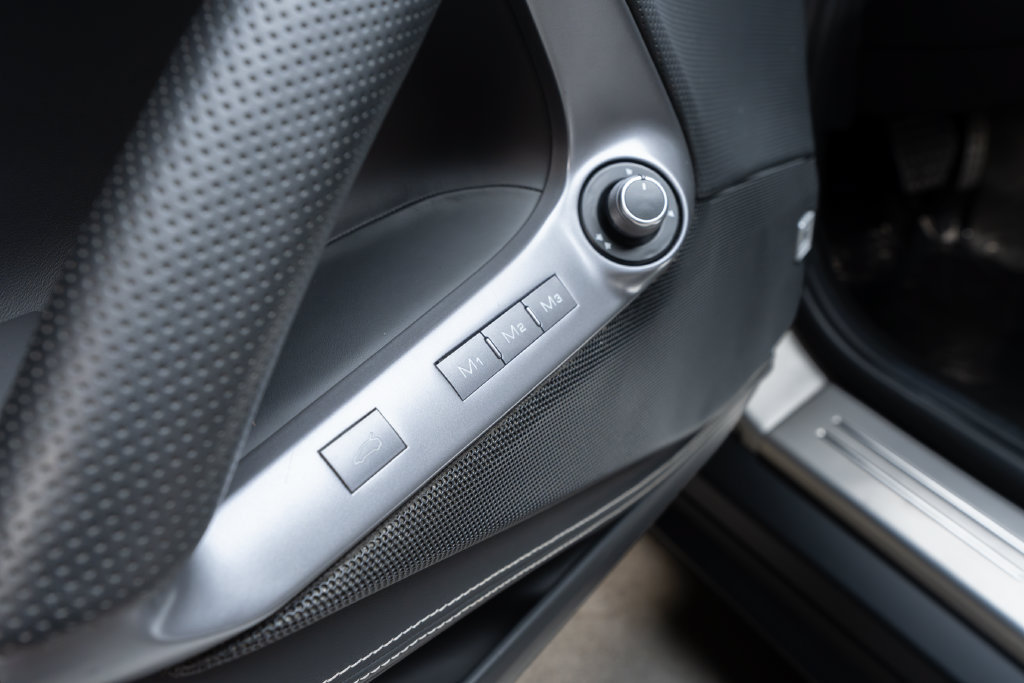 Used 2021 Ferrari 812 GTS RWD image 34