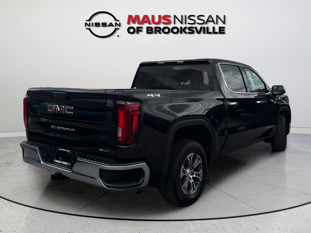 Used 2026 GMC Sierra 1500 SLT AWD/4WD image 7
