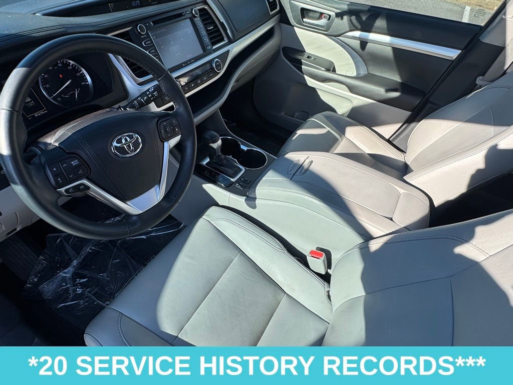 Used 2016 Toyota Highlander XLE image 16