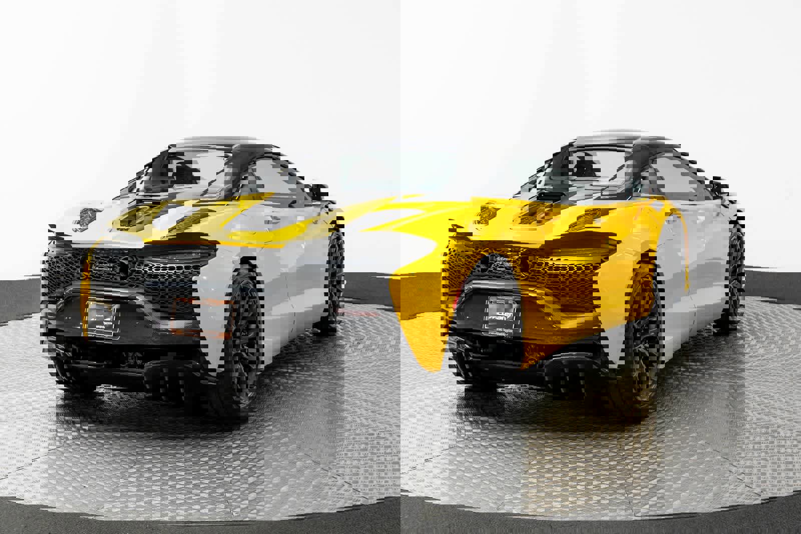 New 2025 McLaren Artura Spider image 4