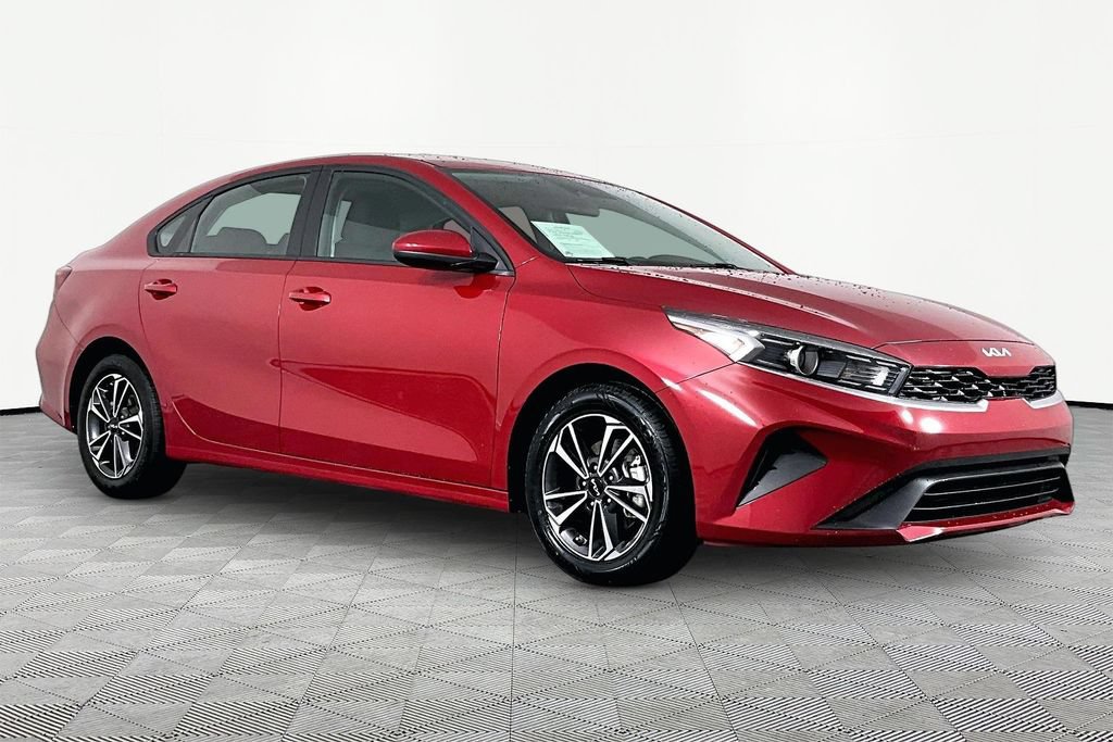 Used 2024 Kia Forte LXS FWD image 3