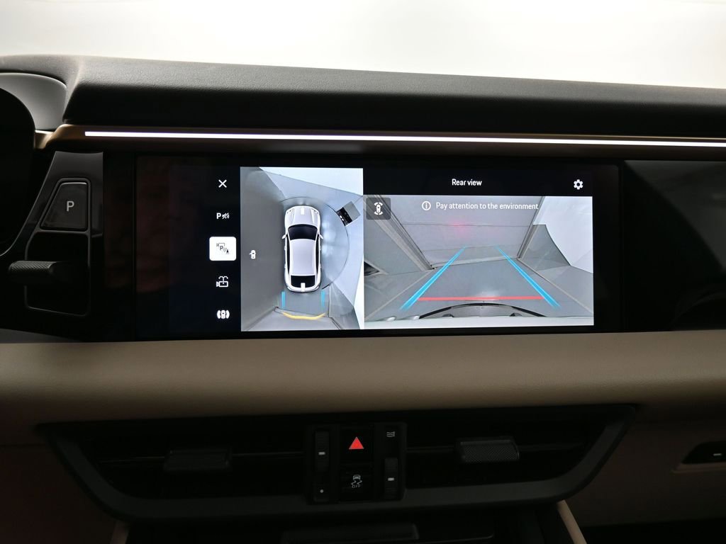 Certified 2025 Porsche Macan 4 Electric image 9