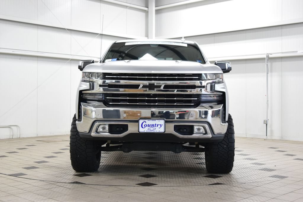 Used 2019 Chevrolet Silverado 1500 LTZ w/ LTZ Premium Package AWD/4WD image 2