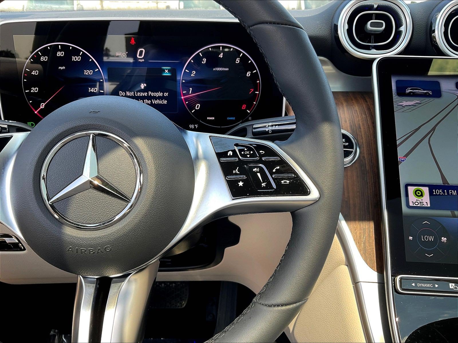Used 2026 Mercedes-Benz GLC 300 4MATIC image 12