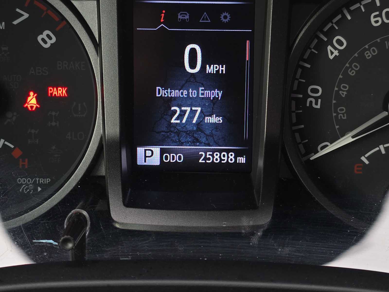 Used 2022 Toyota Tacoma TRD Off-Road image 27