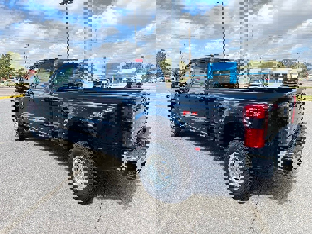 New 2026 Ford F350 Lariat image 8