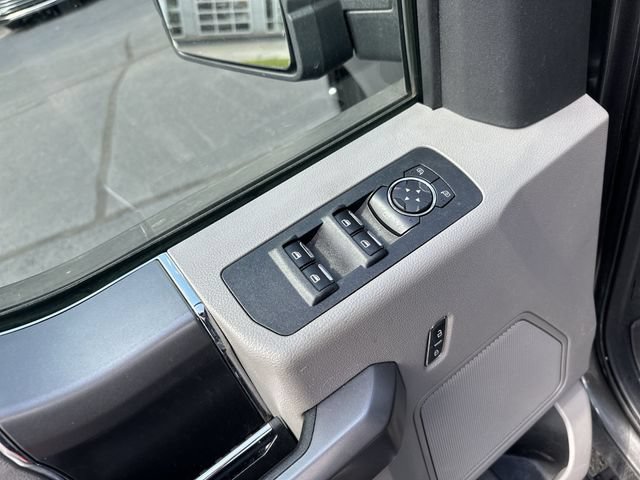 Used 2019 Ford F150 XLT w/ Equipment Group 302A Luxury AWD/4WD image 19